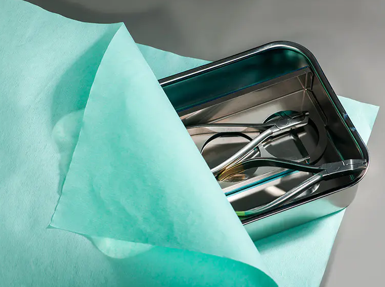 De la producție la clinică: rolul hârtiei creponate medicale în lanțul de aprovizionare medicală